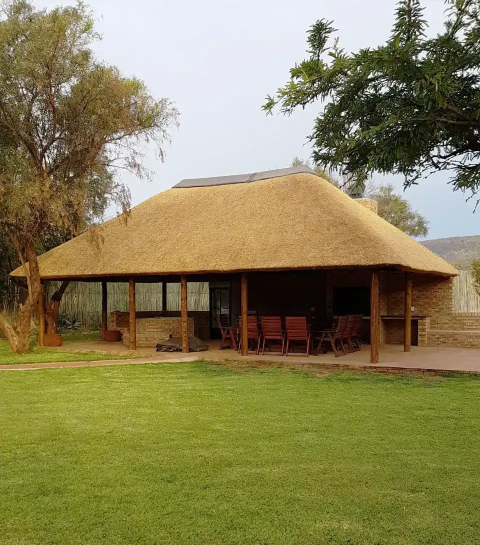 new-thatching-and-repairs-to-thatching3 specialists in re-thatching